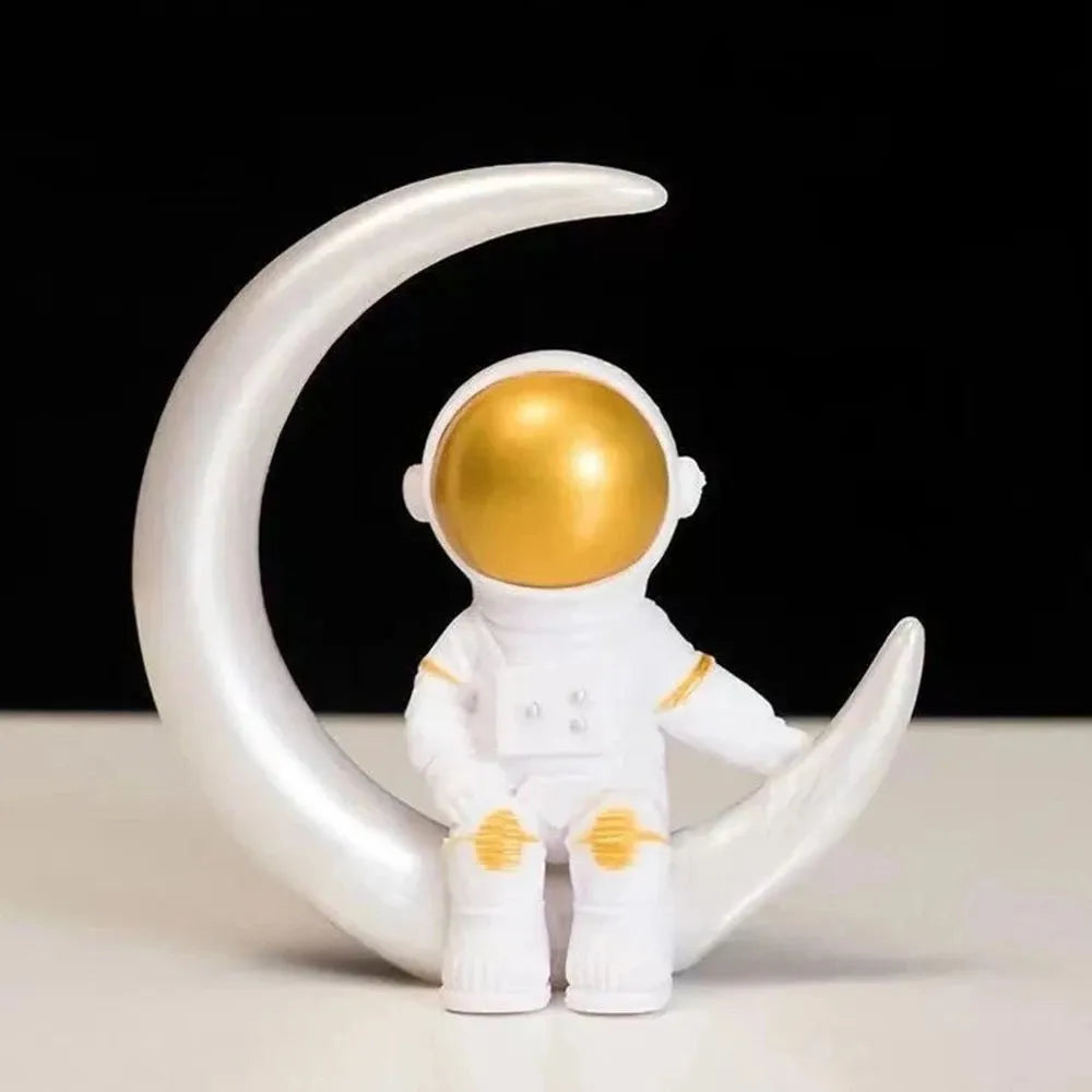 Kit com 04 Incríveis Bonecos Miniaturas de Astronautas